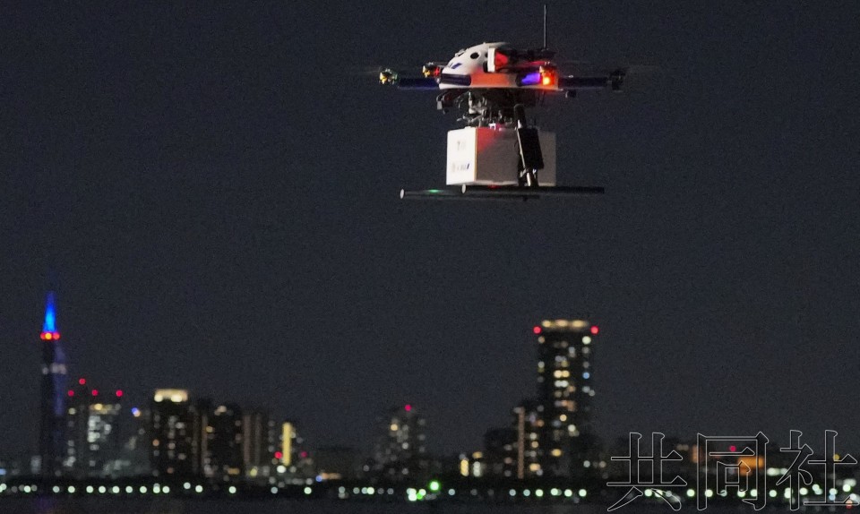 日本首次-全日空和7-Eleven测试夜间用无人机向离岛送货